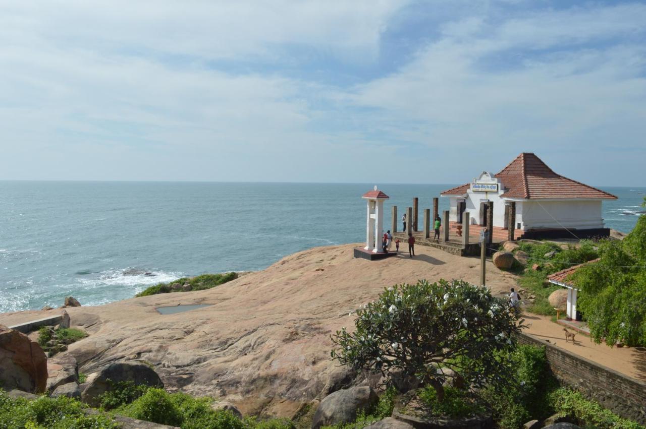 Back Of Beyond Dune Camp Yala Bagian luar foto